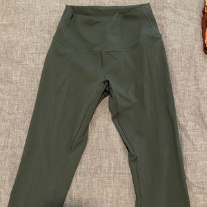 Lululemon dark green cropped pants 4